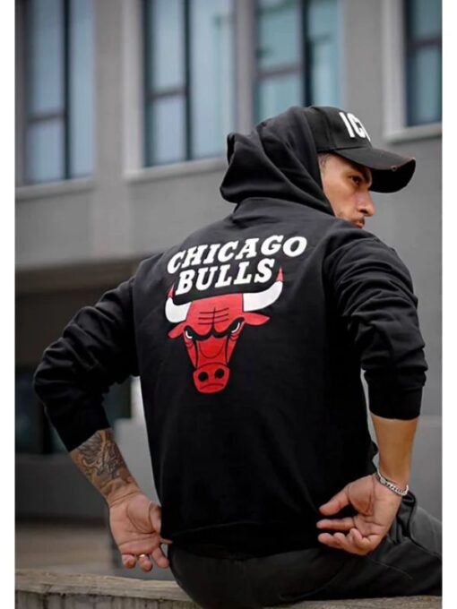 Chicago Bulls Black Pullover Hoodie